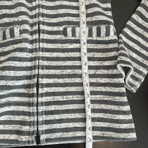 KAVU Women's Full Zip Jacket Fleece Lined Striped Knit Casual Gray SZ XS - Picture 10 of 10